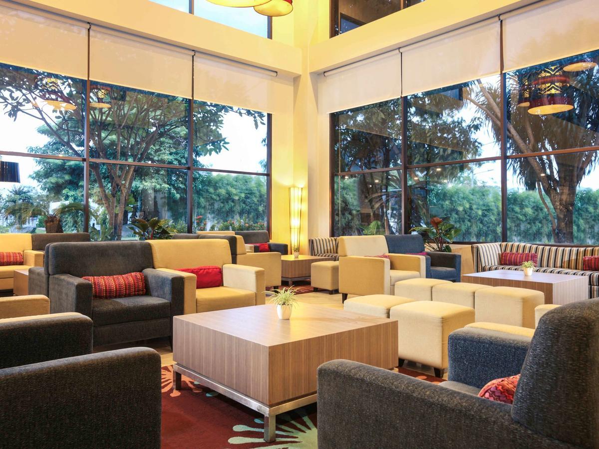Mercure Palu Exterior photo